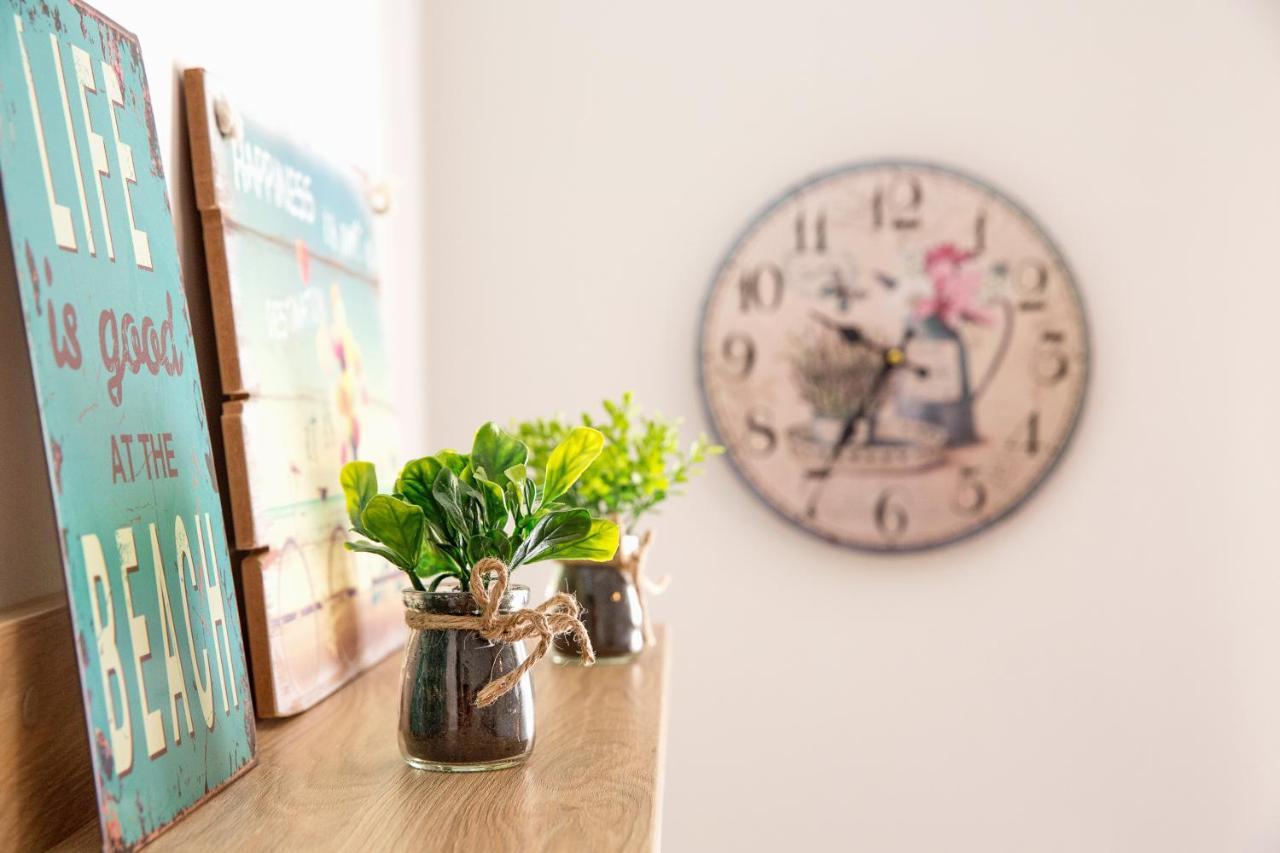 Myrsini'S Apartment Néa Péramos エクステリア 写真