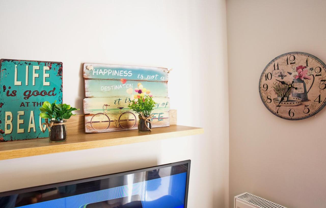 Myrsini'S Apartment Néa Péramos エクステリア 写真